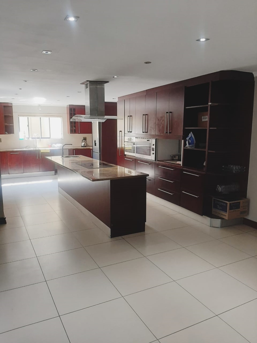 7 Bedroom Property for Sale in Amalinda Eastern Cape